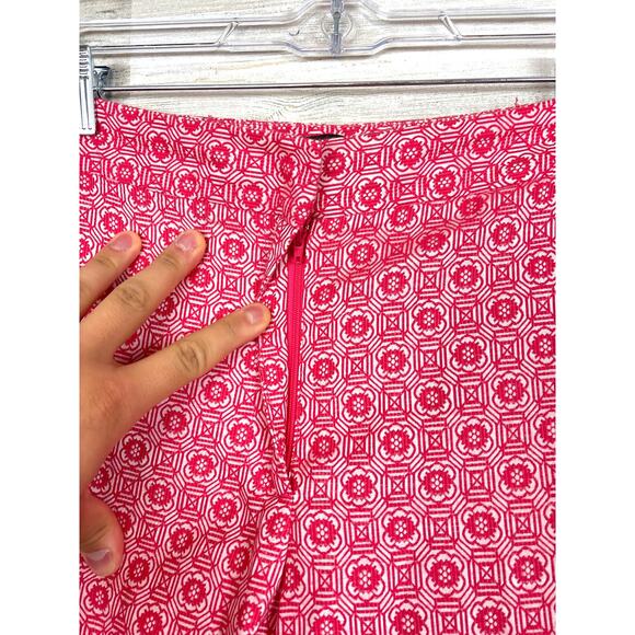 Talbots Women’s 12 Pink White Floral Geometric Jacquard Heritage Ankle Pants - Picture 3 of 5